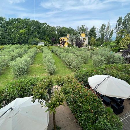 Agriturismo Monteroseo Bedizzole Bagian luar foto