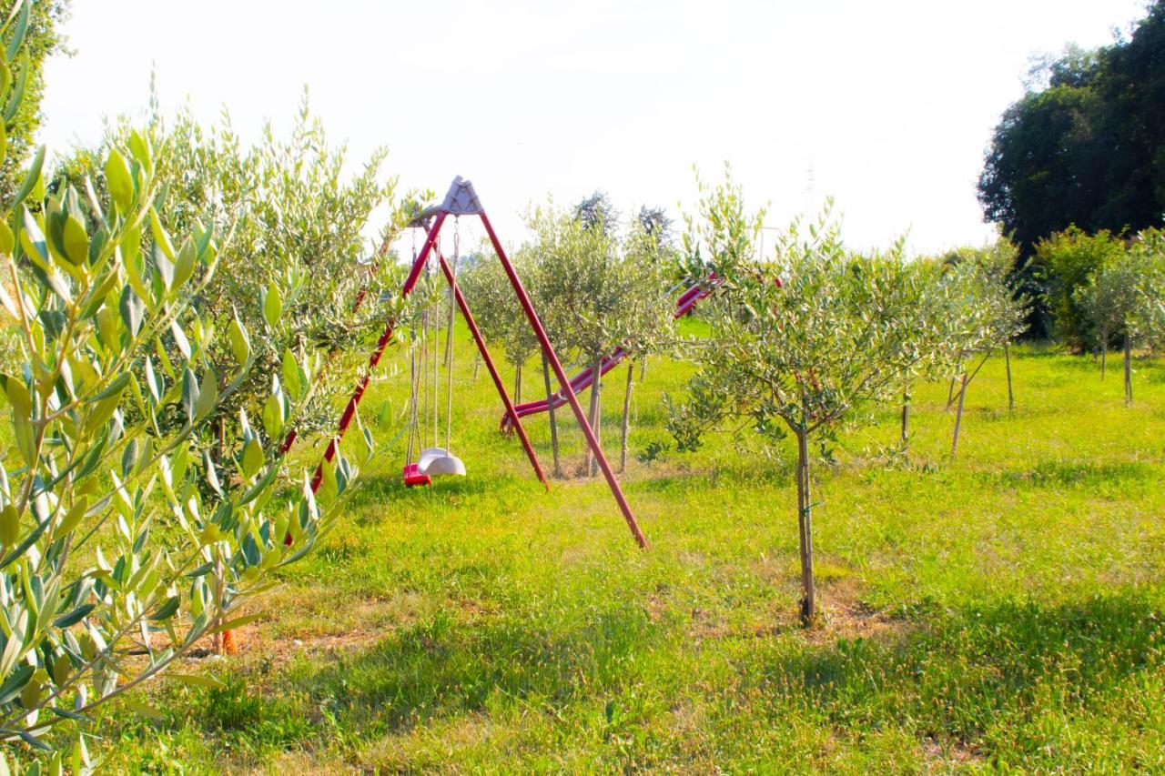 Agriturismo Monteroseo Bedizzole Bagian luar foto